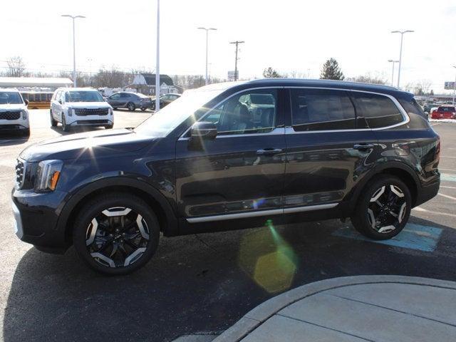 new 2025 Kia Telluride car, priced at $40,153