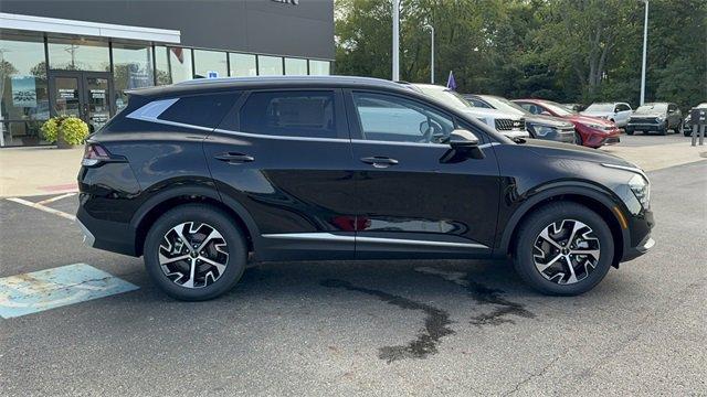 new 2025 Kia Sportage car, priced at $29,583