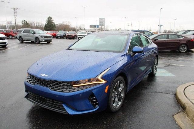 new 2024 Kia K5 car, priced at $30,421