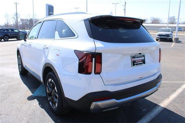 new 2025 Kia Sorento car, priced at $37,285