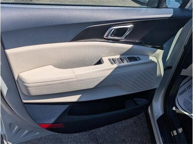 new 2026 Kia Carnival car, priced at $43,595