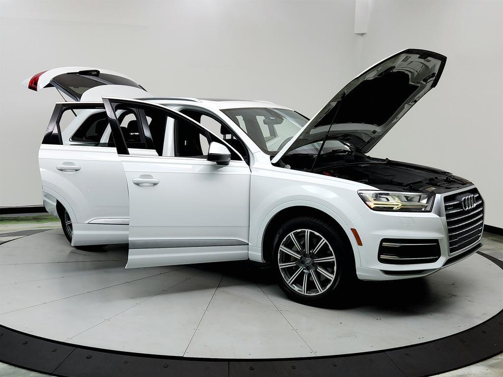 used 2017 Audi Q7 car, priced at $14,395