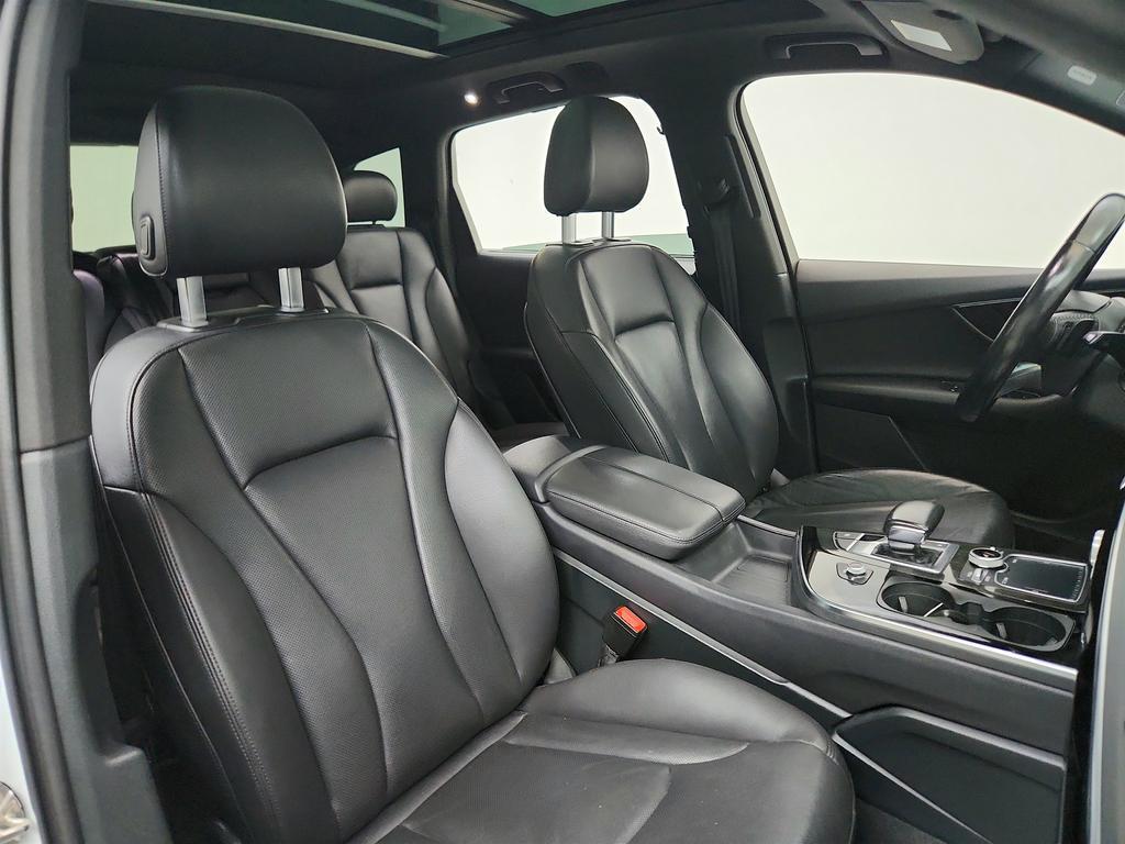 used 2017 Audi Q7 car, priced at $14,395