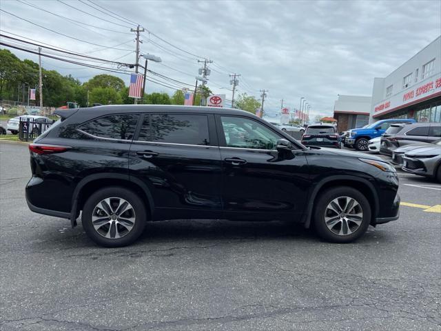 used 2024 Toyota Highlander car, priced at $46,791