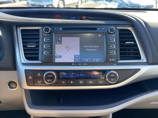 used 2019 Toyota Highlander car, priced at $27,791