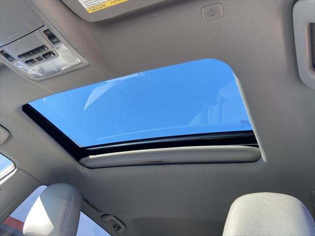 used 2019 Toyota Highlander car, priced at $27,791