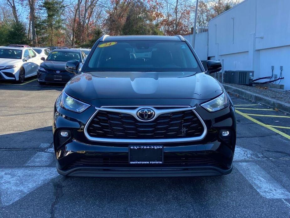 used 2024 Toyota Highlander car, priced at $44,791