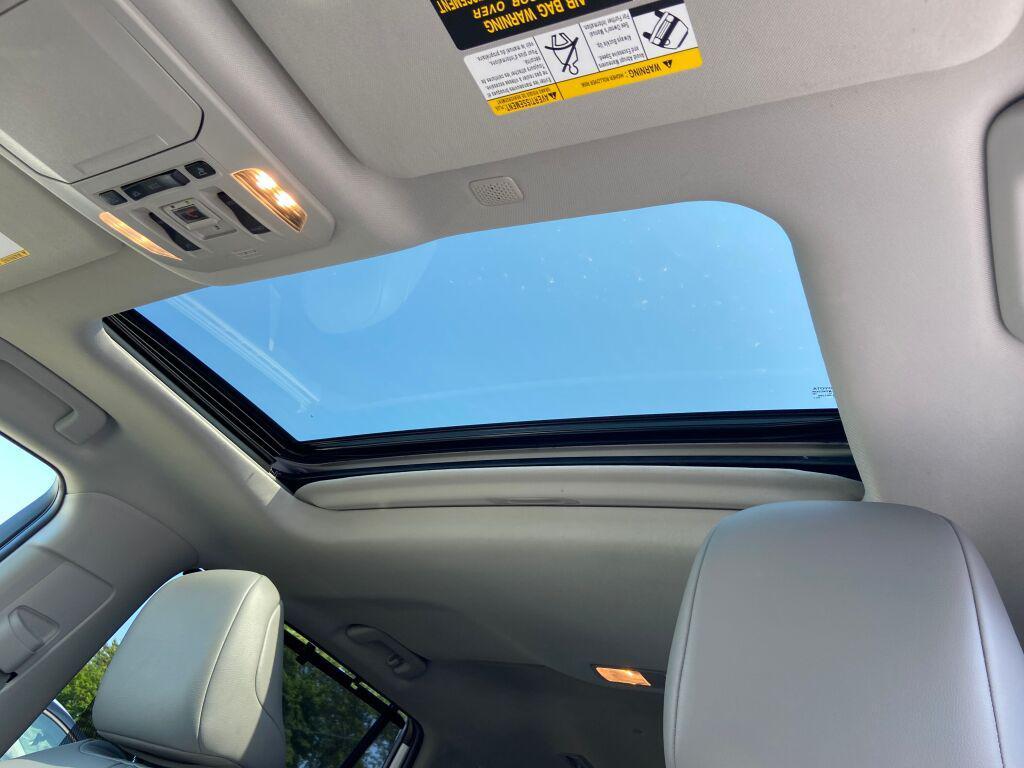 used 2021 Toyota Highlander car, priced at $31,491