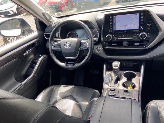 used 2022 Toyota Highlander car, priced at $41,991
