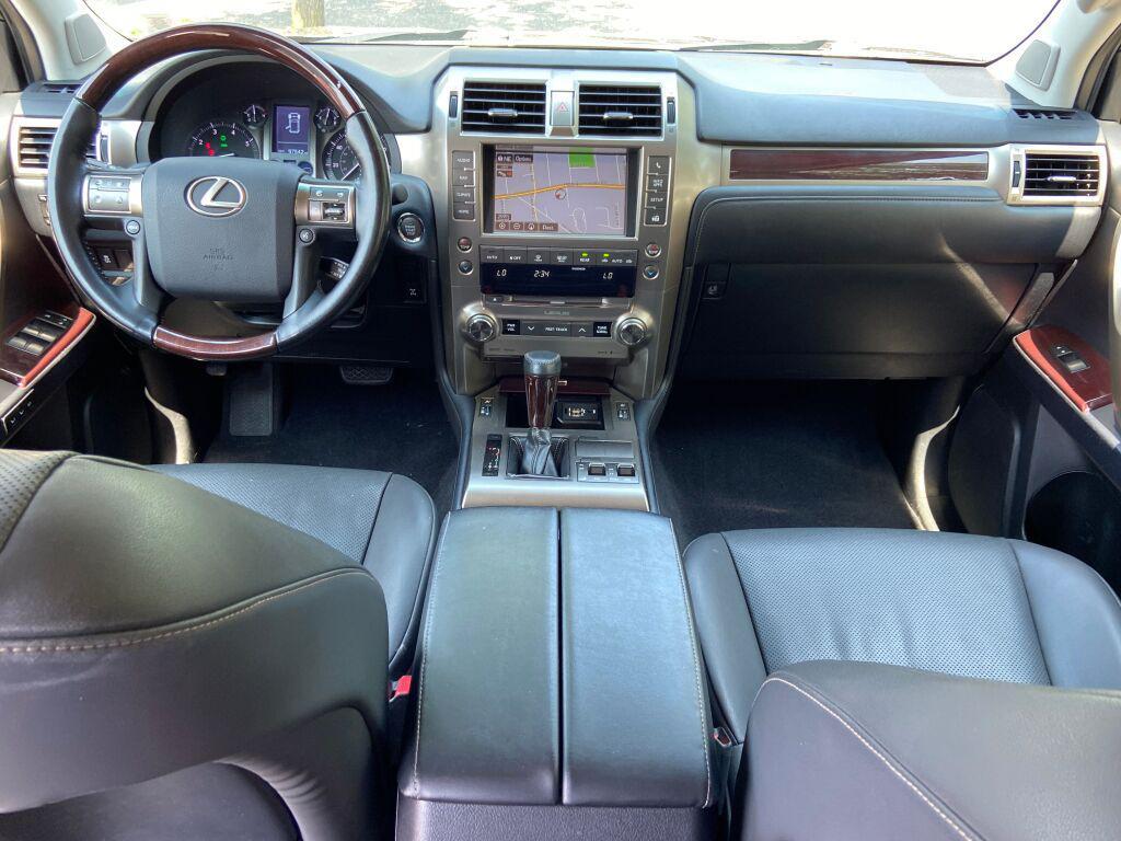 used 2019 Lexus GX 460 car, priced at $27,991