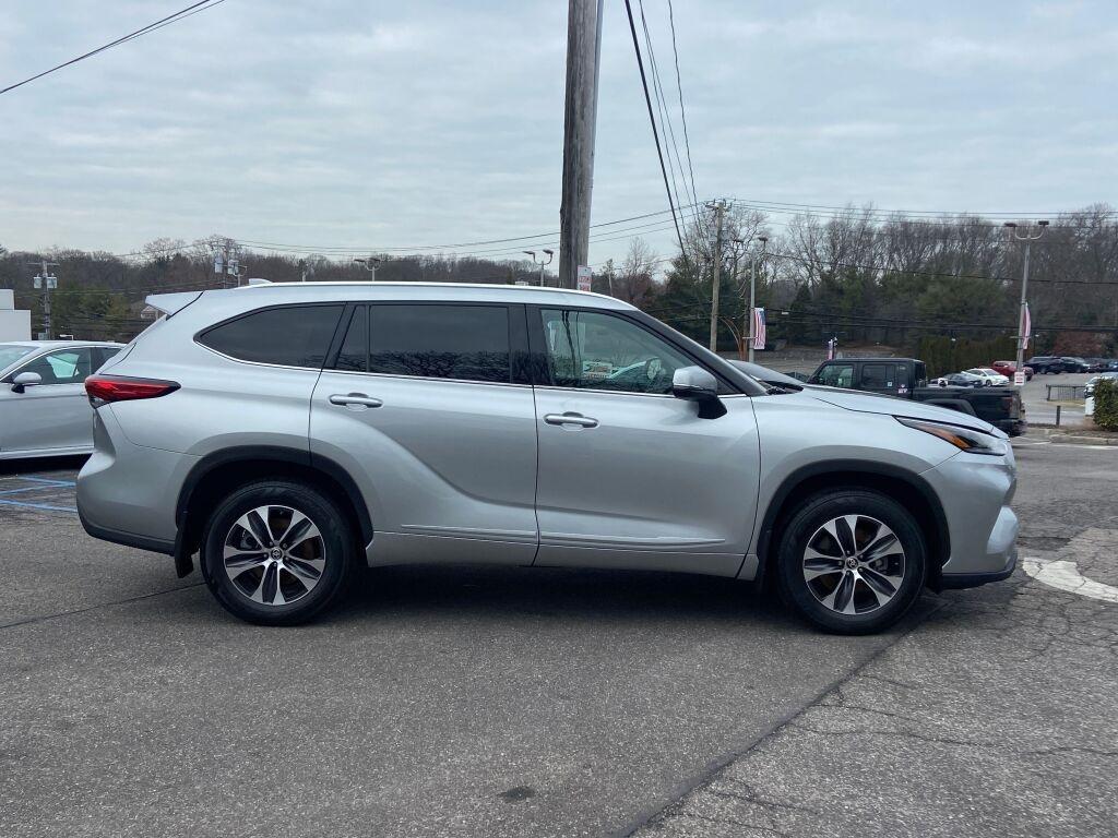 used 2021 Toyota Highlander car, priced at $34,791