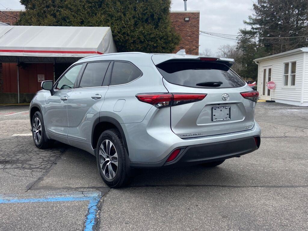 used 2021 Toyota Highlander car, priced at $34,791