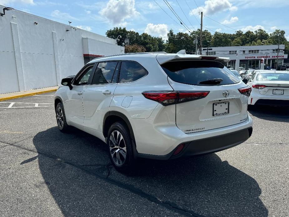 used 2023 Toyota Highlander car, priced at $42,791