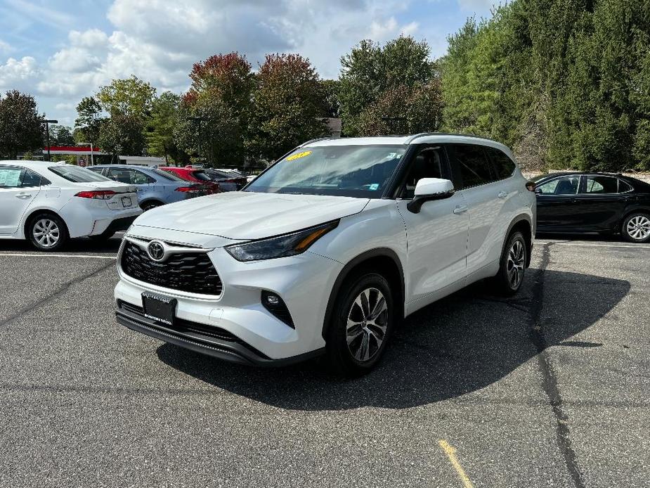 used 2023 Toyota Highlander car, priced at $42,791