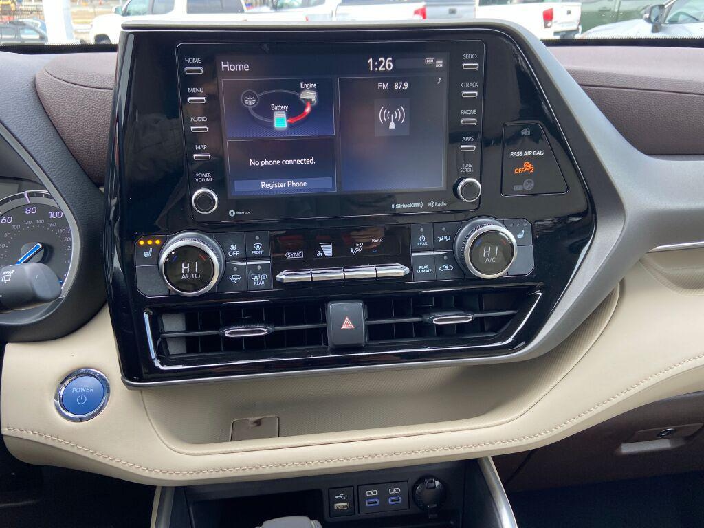 used 2022 Toyota Highlander Hybrid car, priced at $39,991