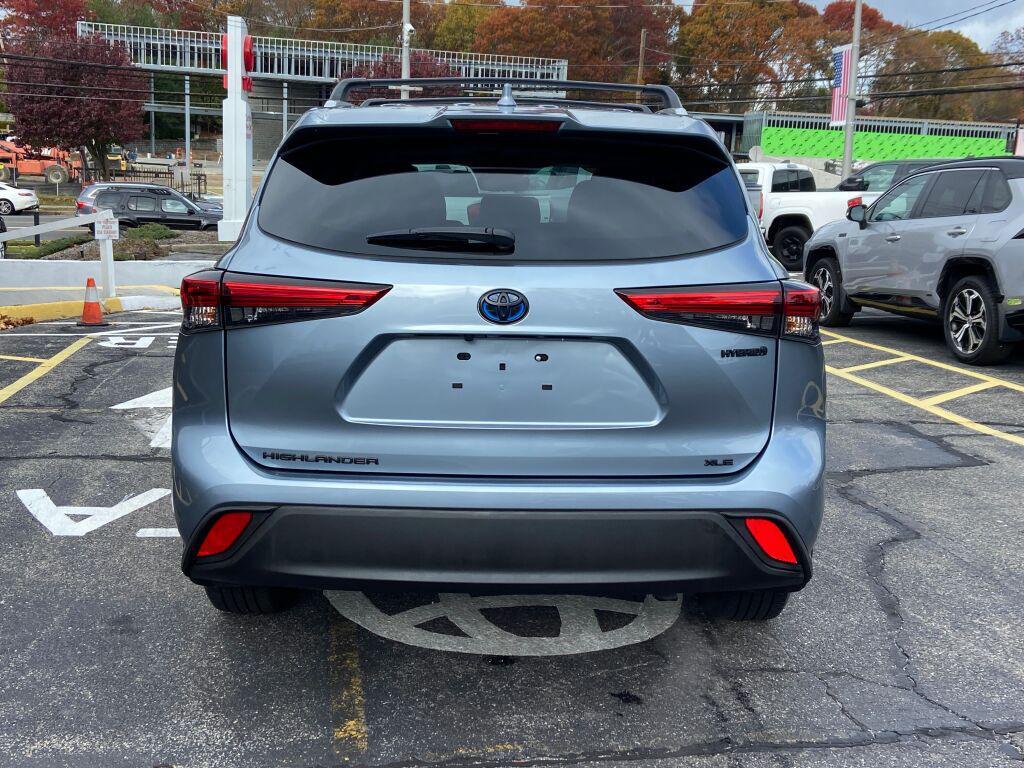 used 2022 Toyota Highlander Hybrid car, priced at $39,991