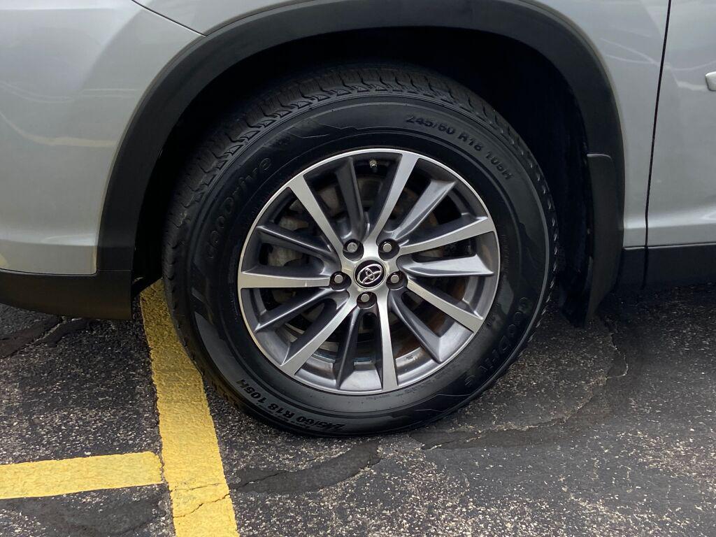 used 2019 Toyota Highlander car, priced at $26,991