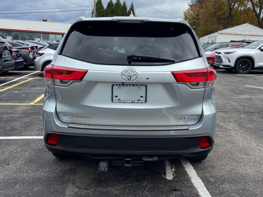 used 2019 Toyota Highlander car, priced at $26,991