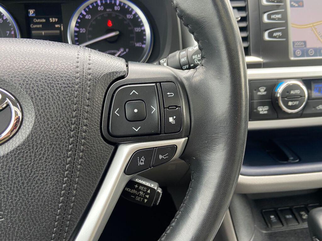 used 2019 Toyota Highlander car, priced at $26,991