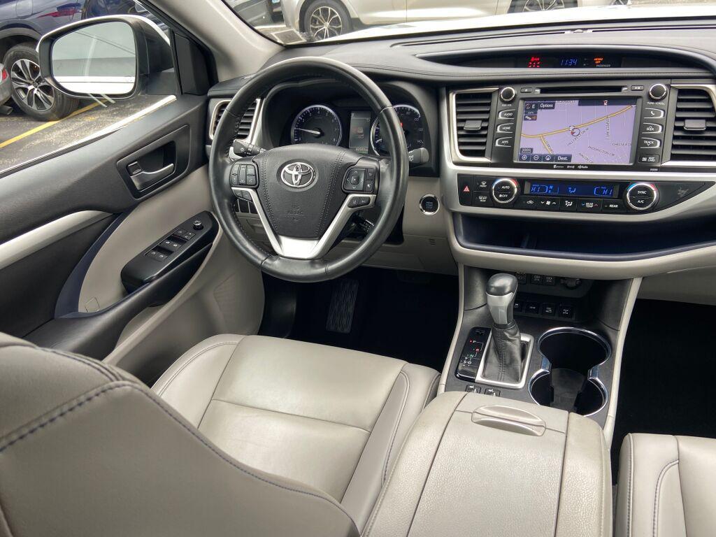 used 2019 Toyota Highlander car, priced at $26,991