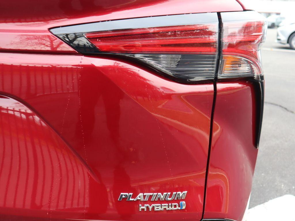 used 2022 Toyota Sienna car, priced at $53,991