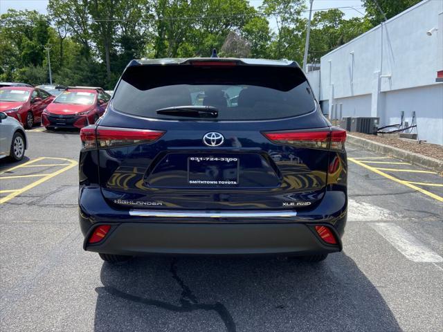 used 2020 Toyota Highlander car, priced at $35,991