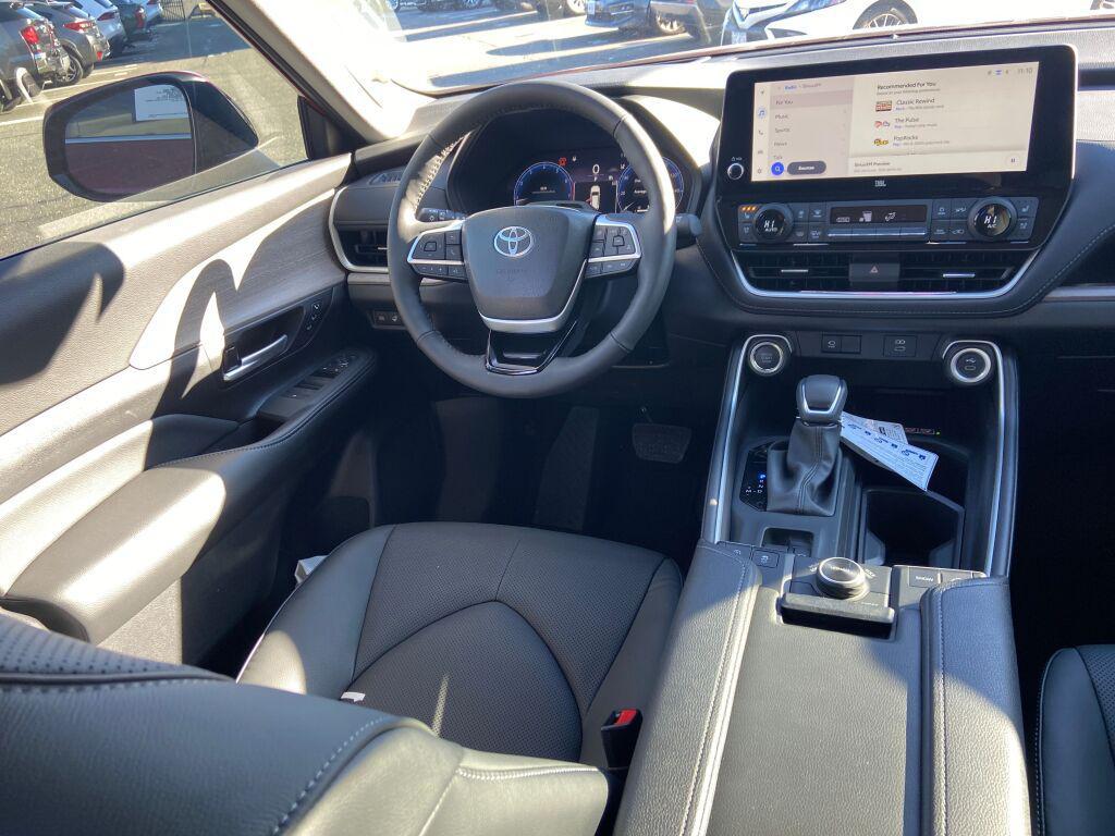 used 2025 Toyota Grand Highlander car, priced at $60,791