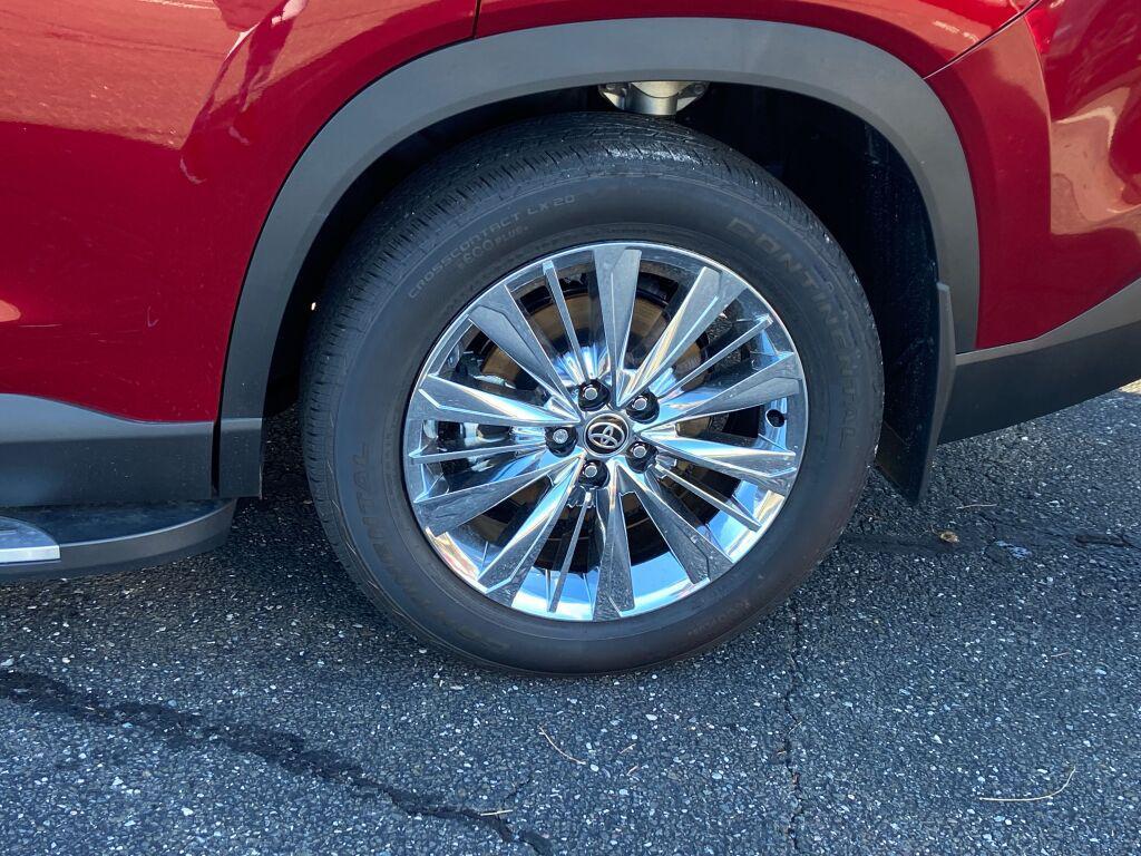 used 2025 Toyota Grand Highlander car, priced at $60,791