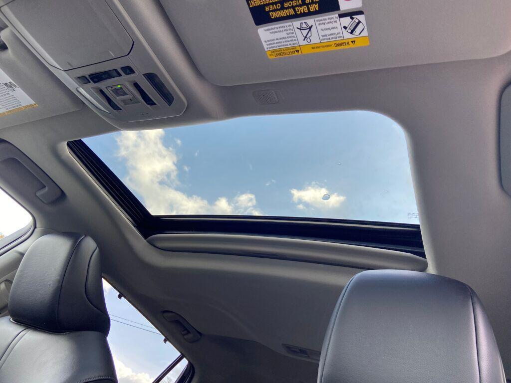 used 2022 Toyota Highlander car, priced at $38,991