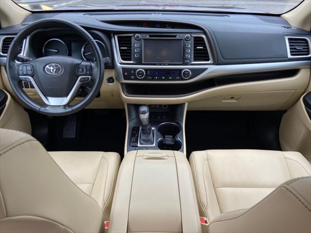used 2019 Toyota Highlander car, priced at $33,791