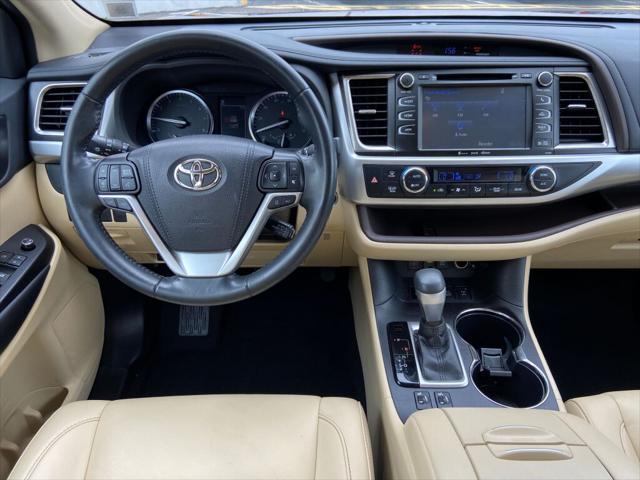 used 2019 Toyota Highlander car, priced at $33,791