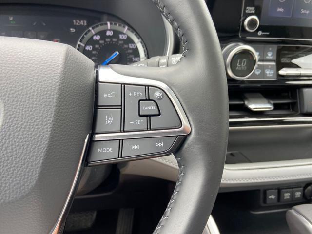 used 2021 Toyota Highlander Hybrid car, priced at $44,791