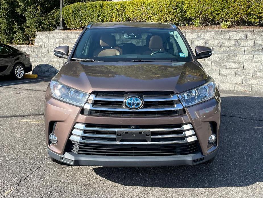 used 2017 Toyota Highlander Hybrid car, priced at $28,991