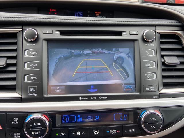 used 2019 Toyota Highlander car, priced at $29,791