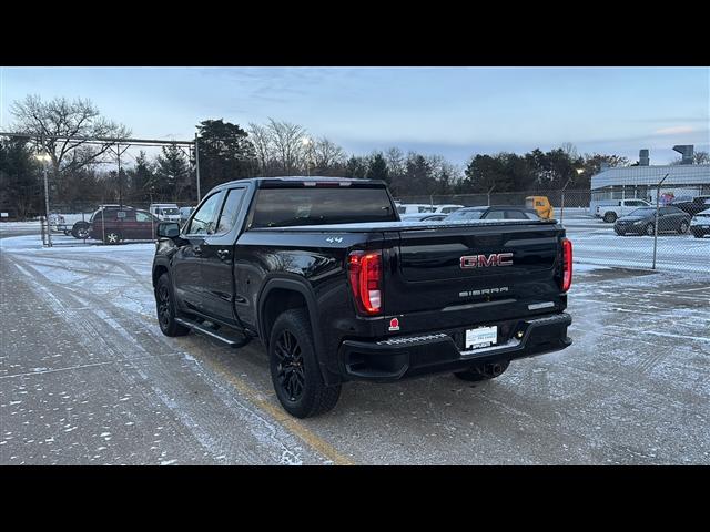 used 2022 GMC Sierra 1500 car, priced at $32,204