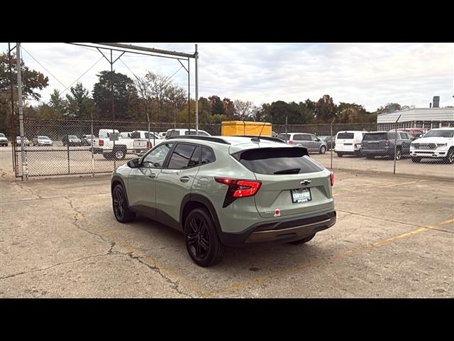 used 2024 Chevrolet Trax car, priced at $23,853