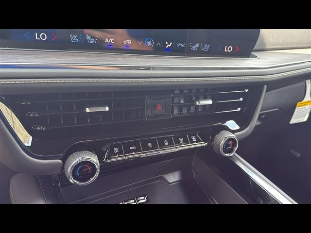 new 2025 Chevrolet Tahoe car, priced at $69,061