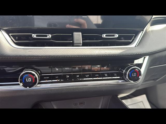 new 2026 Chevrolet Equinox car, priced at $28,937