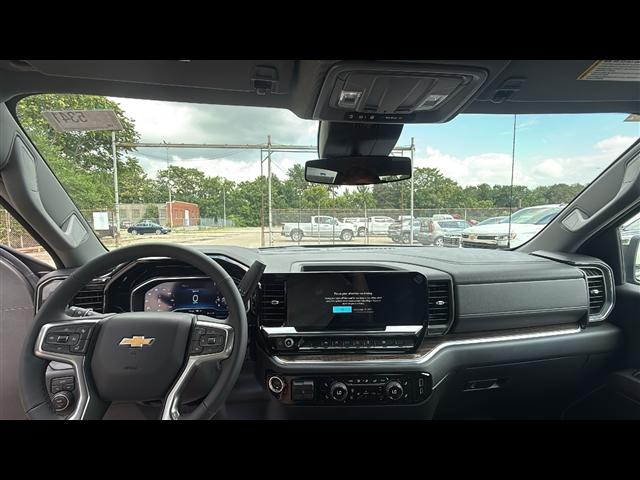 new 2025 Chevrolet Silverado 1500 car, priced at $48,061
