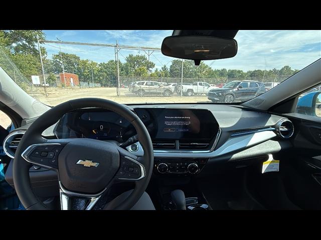 new 2025 Chevrolet Trax car, priced at $23,277