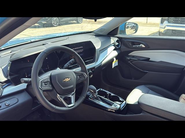 new 2025 Chevrolet Trax car, priced at $23,277