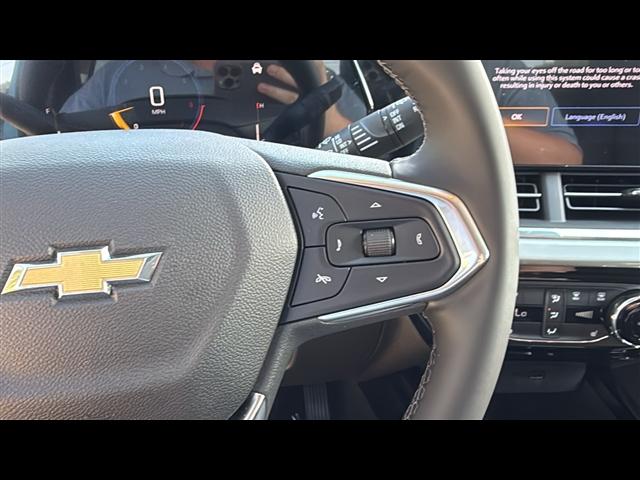 new 2025 Chevrolet Trax car, priced at $23,277