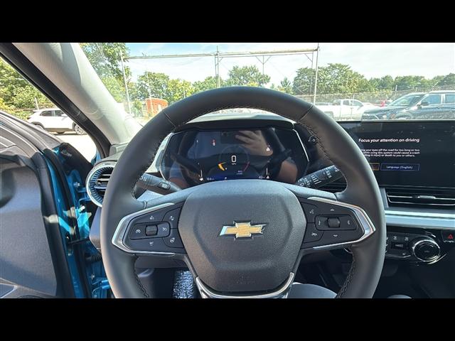new 2025 Chevrolet Trax car, priced at $23,277