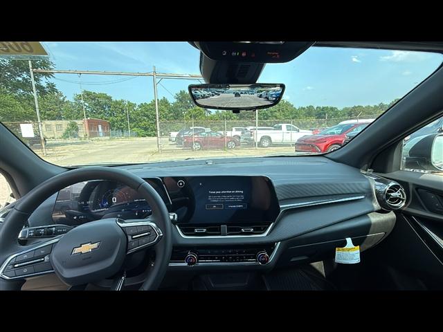 new 2026 Chevrolet Equinox car, priced at $30,763