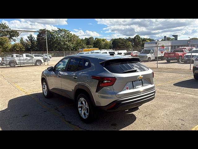 new 2026 Chevrolet Trax car, priced at $22,899