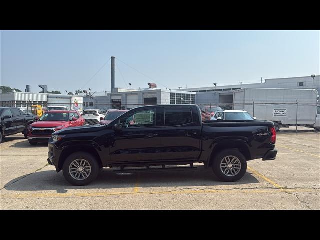 new 2025 Chevrolet Colorado car, priced at $39,111