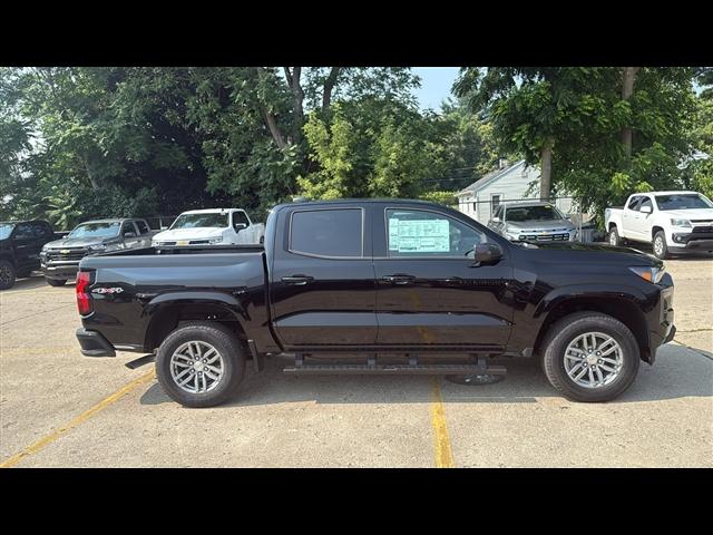 new 2025 Chevrolet Colorado car, priced at $39,111