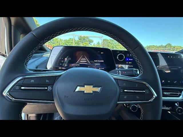 new 2025 Chevrolet Equinox EV car, priced at $33,631