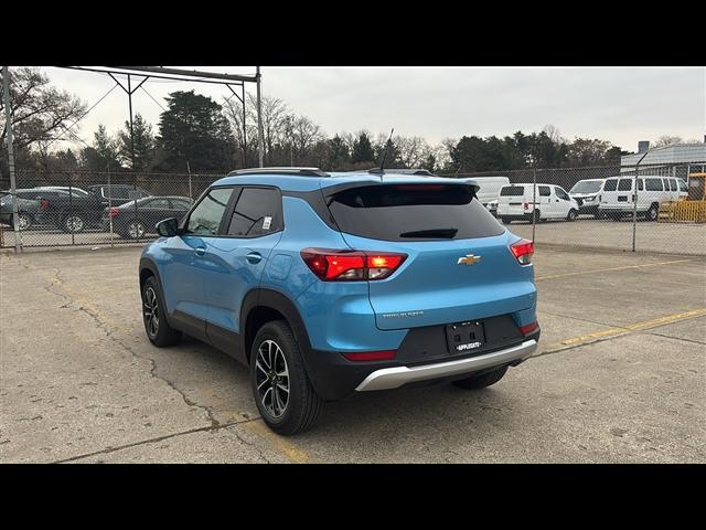 new 2025 Chevrolet TrailBlazer car, priced at $25,294