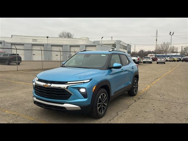 new 2025 Chevrolet TrailBlazer car, priced at $25,294